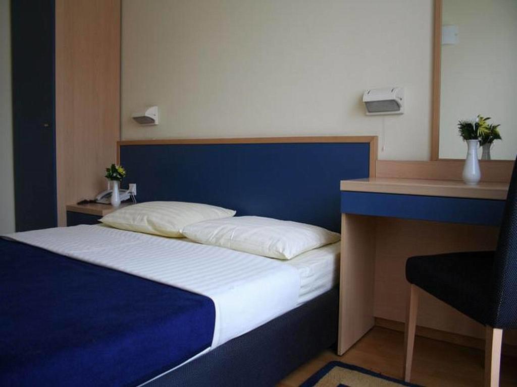 Hotel Cubic Laktaši 部屋 写真