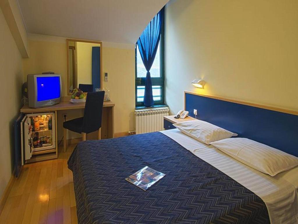Hotel Cubic Laktaši 部屋 写真
