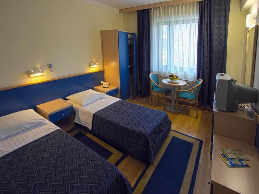 Hotel Cubic Laktaši 部屋 写真